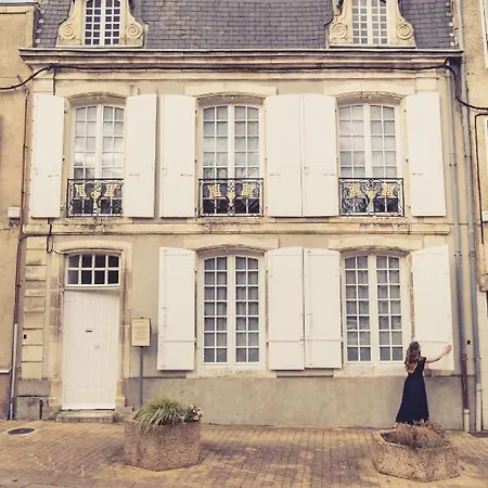 Apartament La Maison De La Liberte Alexandra David-neel